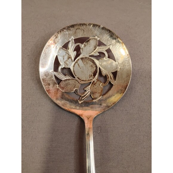 Vintage WM Rogers Mfg. Co. Original Rogers Tomato Serving Spoon Silver Plated - Picture 2 of 4